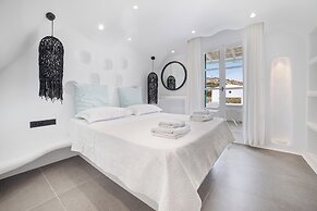 Cave Suites