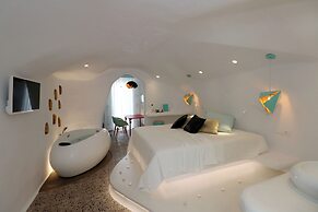 Cave Suites