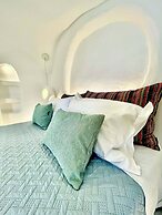 Cave Suites