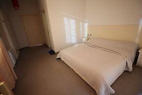 Piazza Hotel