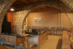 Dana Guest House