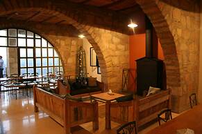 Dana Guest House