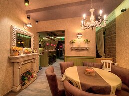 Family Hotel Agoncev