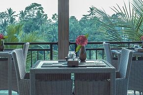 Adi Bisma Inn