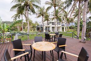 Rich Sunshine Inn
