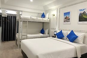 Travelier Hostel