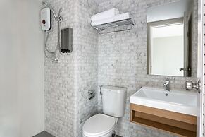 Travelier Hostel