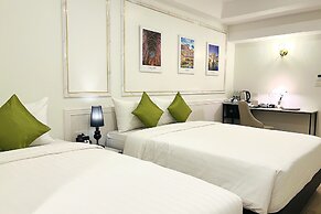 Travelier Hostel