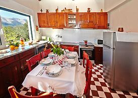 Anemelia Villa