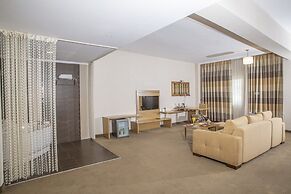 Grand Cali Hotel