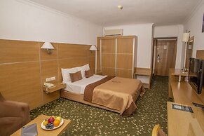 Grand Cali Hotel