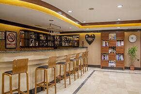 Grand Cali Hotel