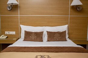 Grand Cali Hotel