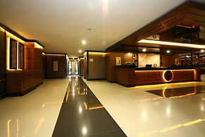 Grand Cali Hotel