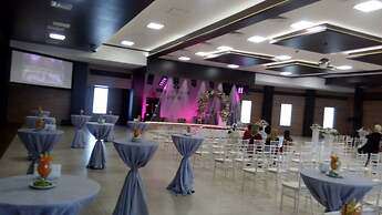 Grand Cali Hotel