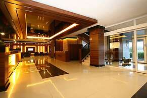 Grand Cali Hotel