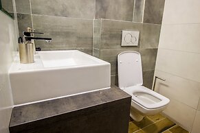 Hotel & Bistro 63