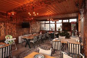 Rose Valley Hotel