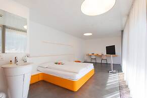 Chromotel