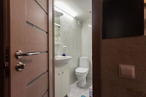 Guests Love on Blokhina