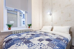 Guests Love on Blokhina