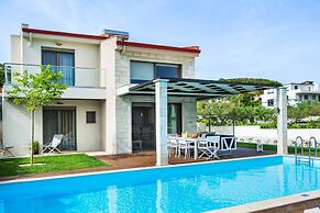 W Villas Halkidiki