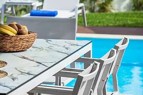 W Villas Halkidiki