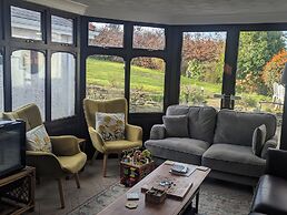 Willowbank House