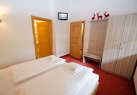 Penthouse All Seasons Lodge
