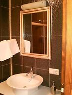 Nemrut Kervansaray Hotel