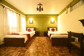 Vajra Guest House & Restaurant