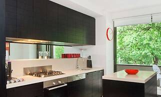 Smart Modern St Kilda