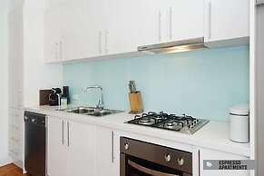 Caulfield Executive Apartment