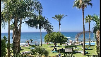 MI CAPRICHO C16 Luxury apartment on the beachfront
