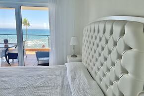 MI CAPRICHO C16 Luxury apartment on the beachfront