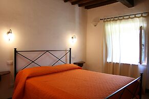 Stunning private villa with private pool, WIFI, TV, pets allowed and p