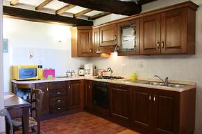 Stunning private villa with private pool, WIFI, TV, pets allowed and p