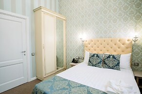 The Aristocrat Boutique Hotel