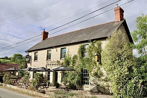 The Greyhound Inn Taunton