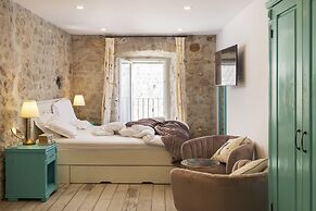 House STAYEVA 11