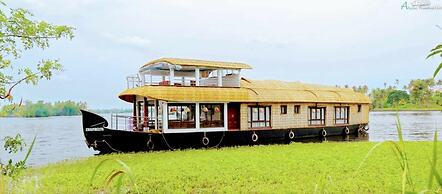 Cosy Houseboats
