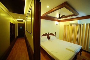 Cosy Houseboats