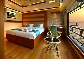 Cosy Houseboats