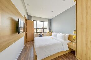 Magnolia Hotel