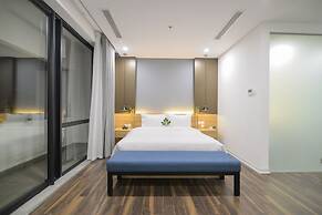 Magnolia Hotel