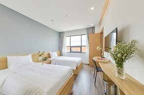 Magnolia Hotel