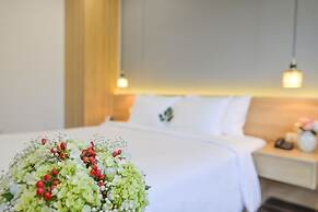 Magnolia Hotel