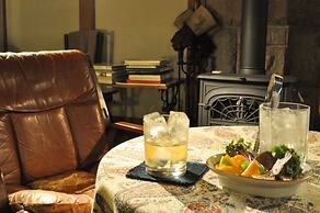 Camellia Inn