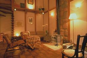Camellia Inn