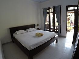 Gili Smile Bungalows